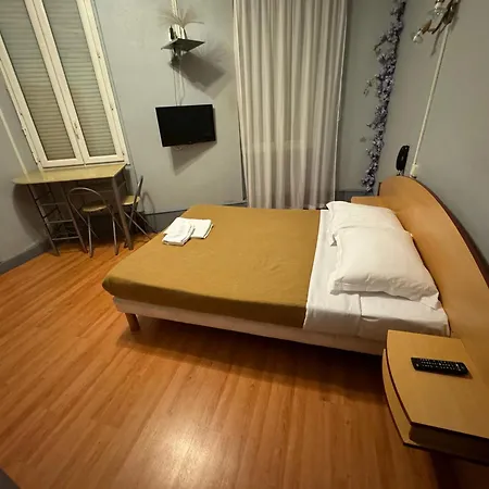 Le Terminus D'albi 2* Albi